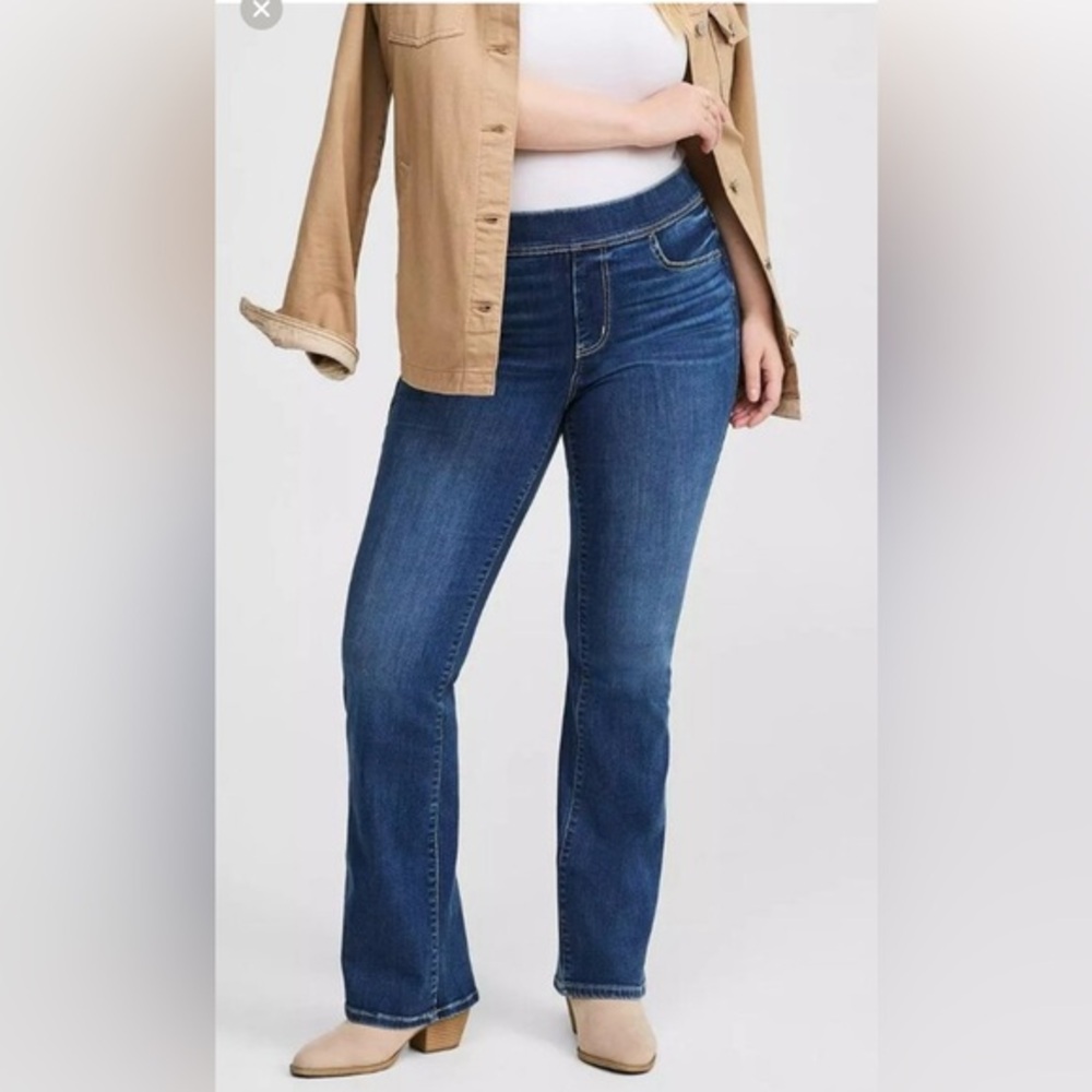 Torrid Super Soft Lean High-Rise Slim Boot Jean in Size 2X with a 29” Inseam